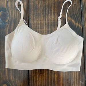 Elegant Beige Seamless Bralette